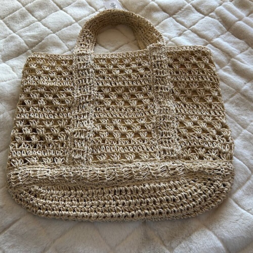 NWT Straw-like Tote Bag